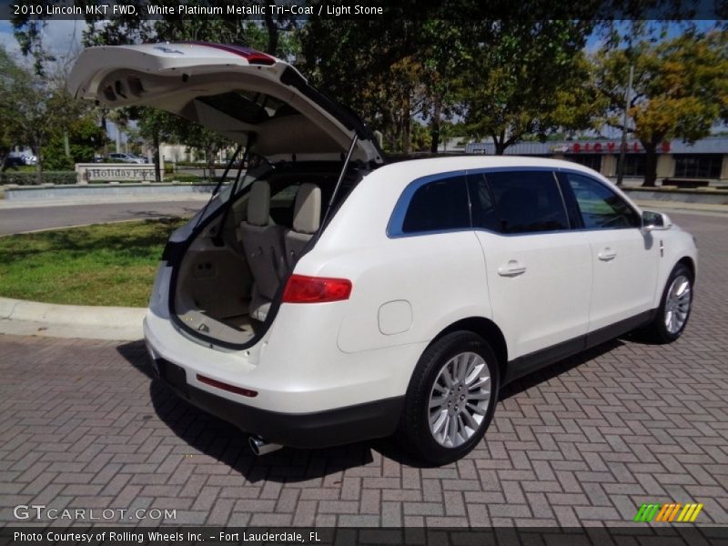 White Platinum Metallic Tri-Coat / Light Stone 2010 Lincoln MKT FWD