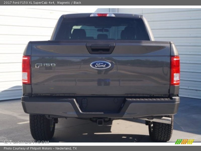 Magnetic / Black 2017 Ford F150 XL SuperCab 4x4