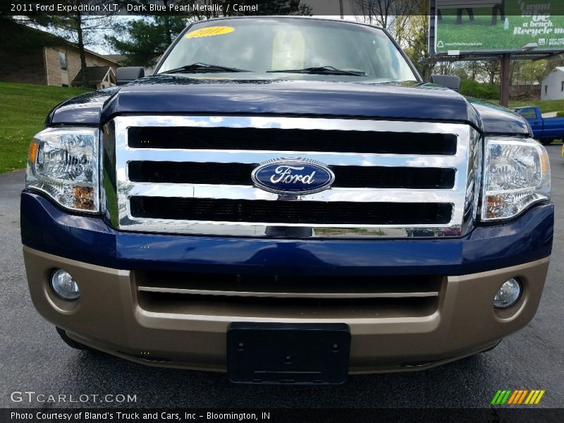 Dark Blue Pearl Metallic / Camel 2011 Ford Expedition XLT