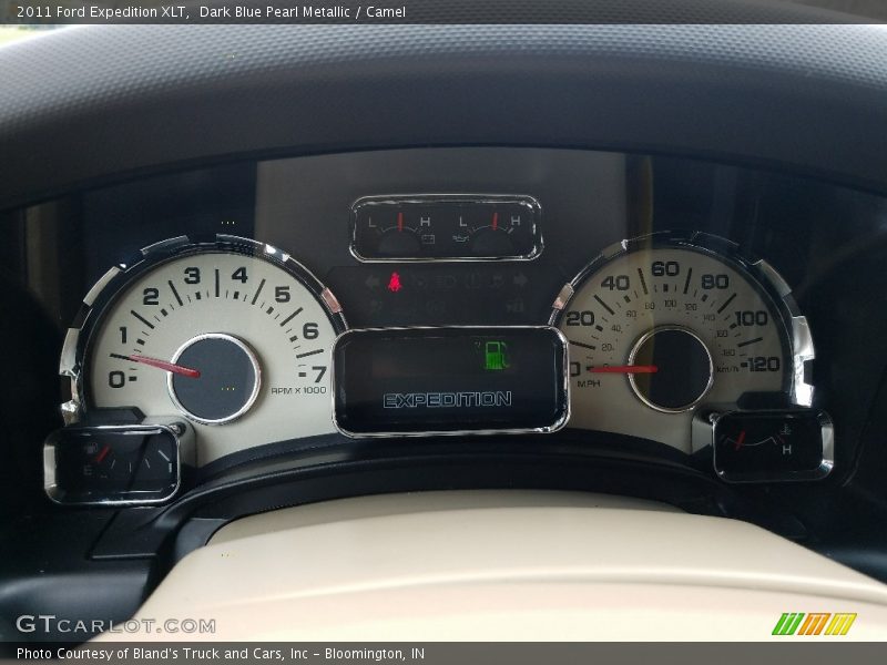 Dark Blue Pearl Metallic / Camel 2011 Ford Expedition XLT