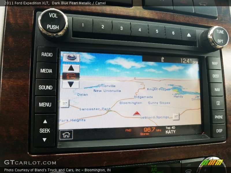 Dark Blue Pearl Metallic / Camel 2011 Ford Expedition XLT