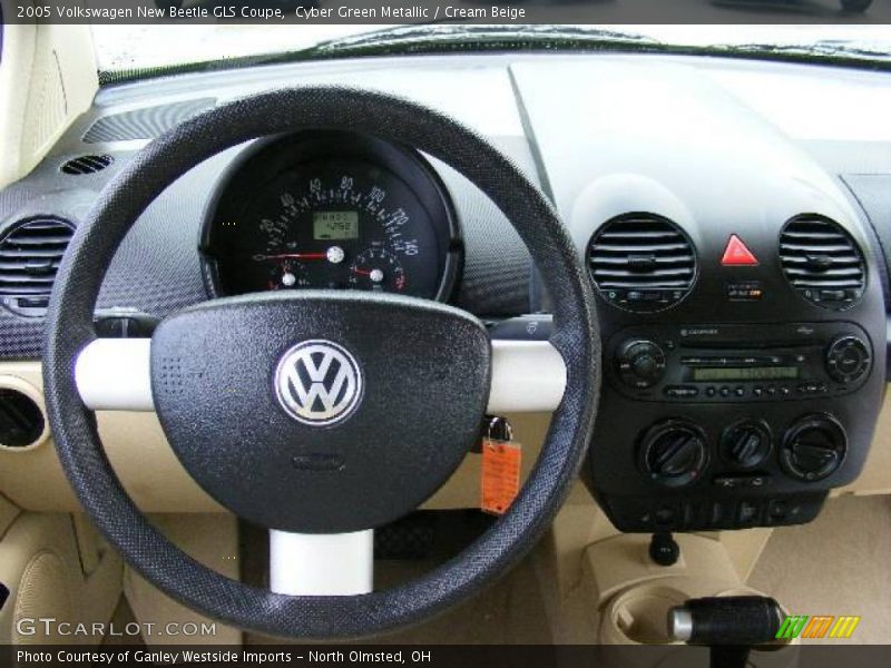 Cyber Green Metallic / Cream Beige 2005 Volkswagen New Beetle GLS Coupe