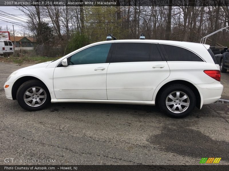 Alabaster White / Macadamia 2007 Mercedes-Benz R 350 4Matic