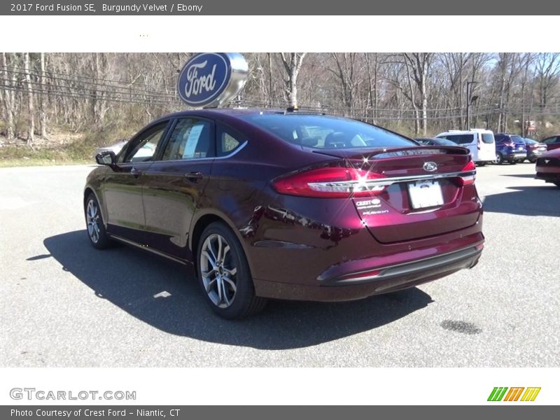 Burgundy Velvet / Ebony 2017 Ford Fusion SE