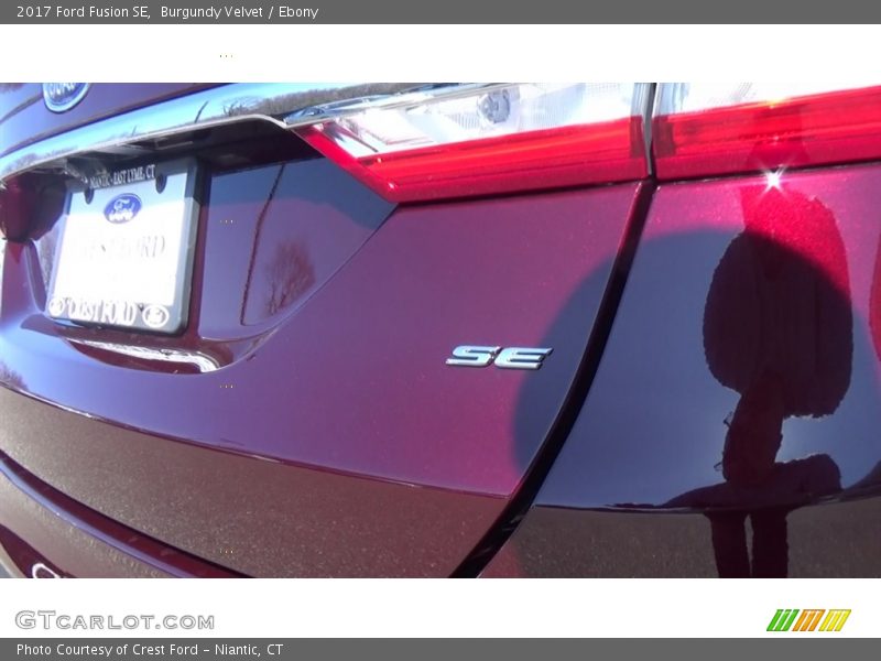 Burgundy Velvet / Ebony 2017 Ford Fusion SE