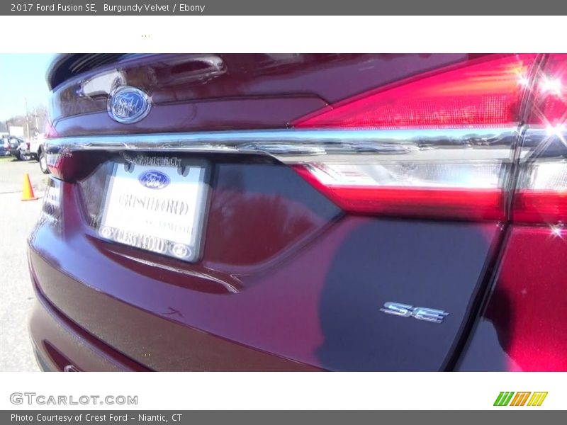Burgundy Velvet / Ebony 2017 Ford Fusion SE