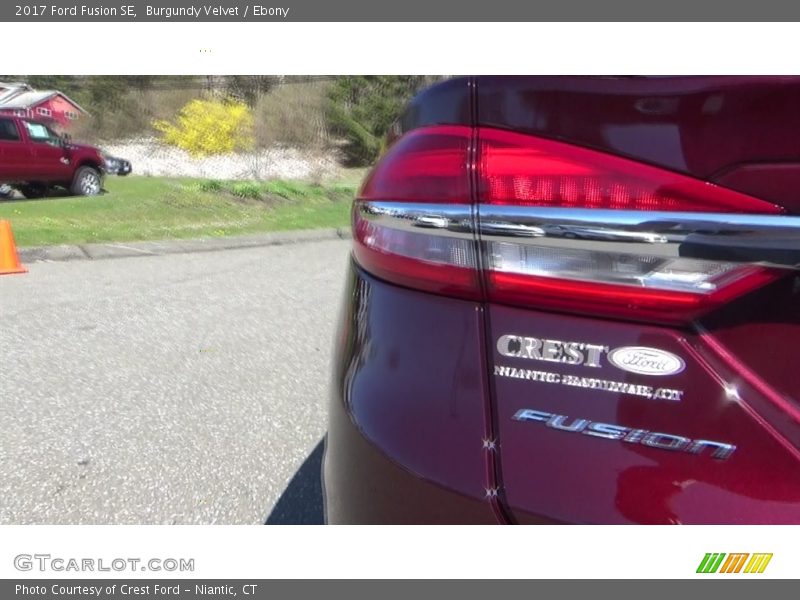 Burgundy Velvet / Ebony 2017 Ford Fusion SE