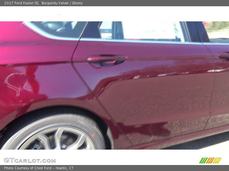 Burgundy Velvet / Ebony 2017 Ford Fusion SE
