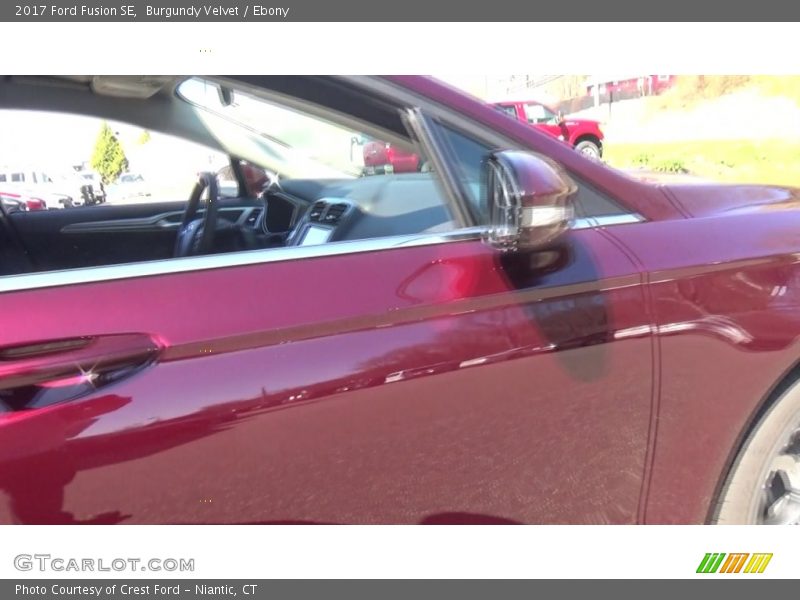 Burgundy Velvet / Ebony 2017 Ford Fusion SE