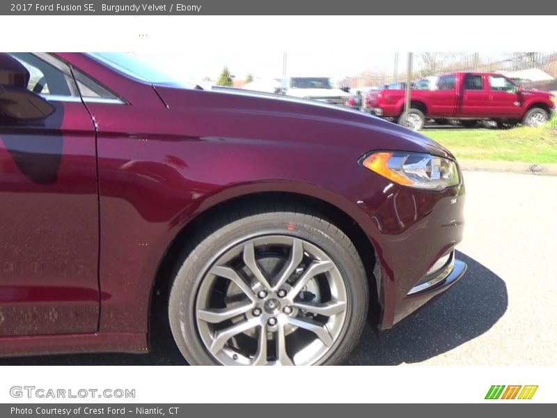 Burgundy Velvet / Ebony 2017 Ford Fusion SE