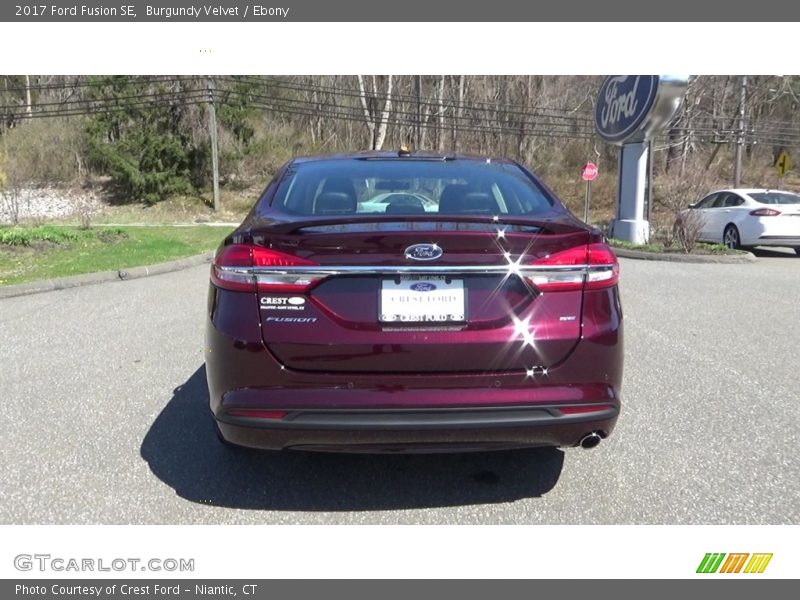 Burgundy Velvet / Ebony 2017 Ford Fusion SE