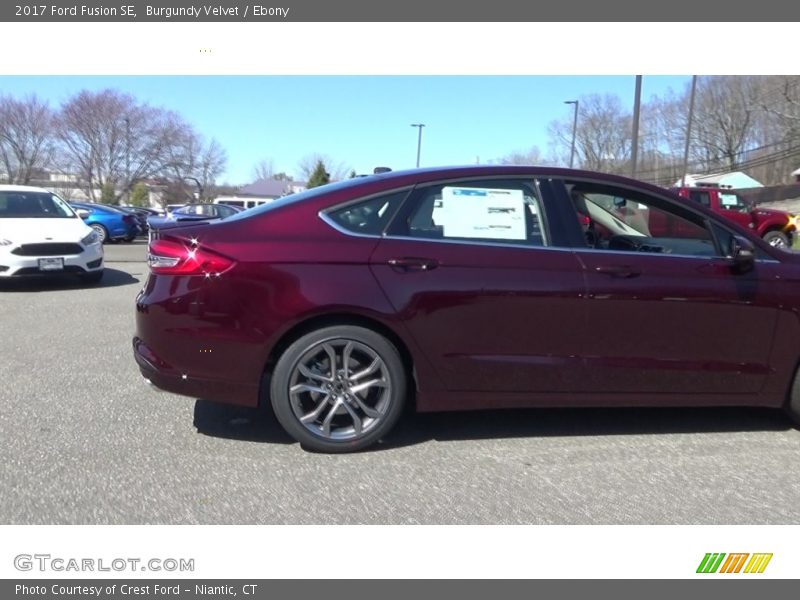 Burgundy Velvet / Ebony 2017 Ford Fusion SE