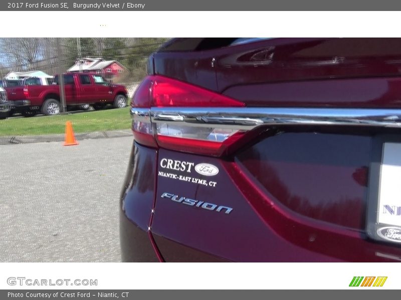 Burgundy Velvet / Ebony 2017 Ford Fusion SE