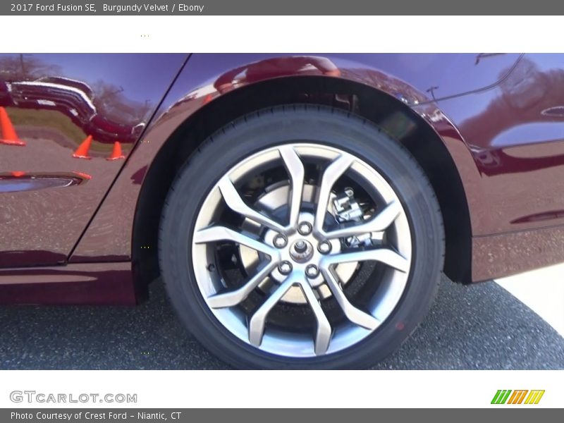 Burgundy Velvet / Ebony 2017 Ford Fusion SE