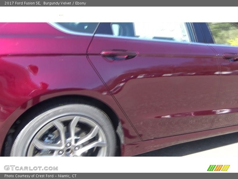 Burgundy Velvet / Ebony 2017 Ford Fusion SE