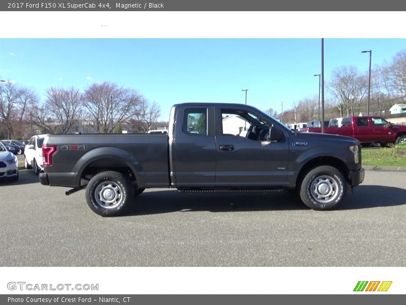 Magnetic / Black 2017 Ford F150 XL SuperCab 4x4