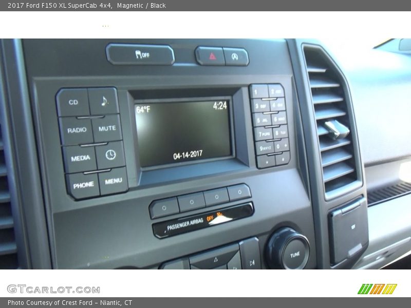 Magnetic / Black 2017 Ford F150 XL SuperCab 4x4