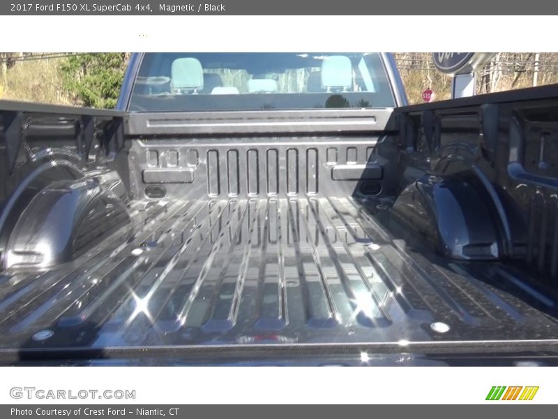 Magnetic / Black 2017 Ford F150 XL SuperCab 4x4