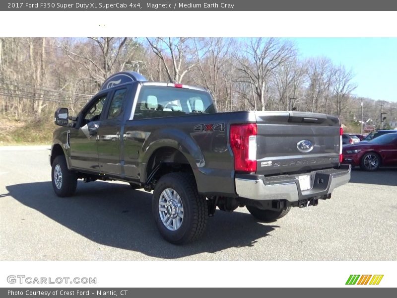 Magnetic / Medium Earth Gray 2017 Ford F350 Super Duty XL SuperCab 4x4