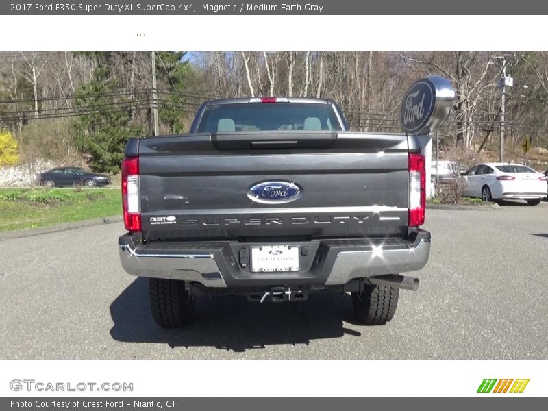 Magnetic / Medium Earth Gray 2017 Ford F350 Super Duty XL SuperCab 4x4