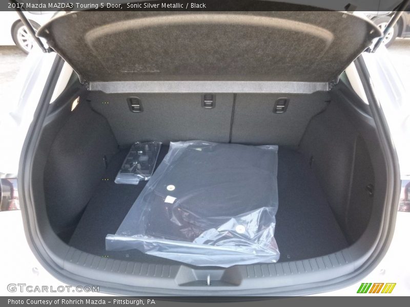 Sonic Silver Metallic / Black 2017 Mazda MAZDA3 Touring 5 Door