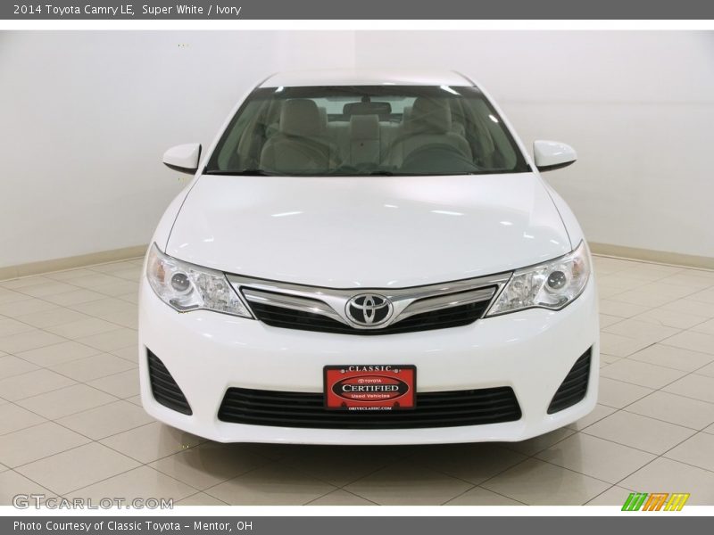 Super White / Ivory 2014 Toyota Camry LE
