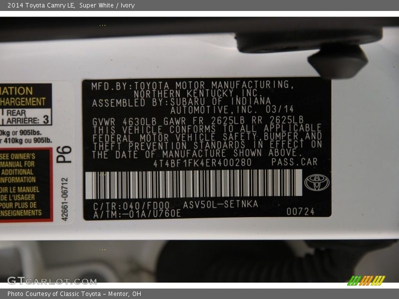 Super White / Ivory 2014 Toyota Camry LE