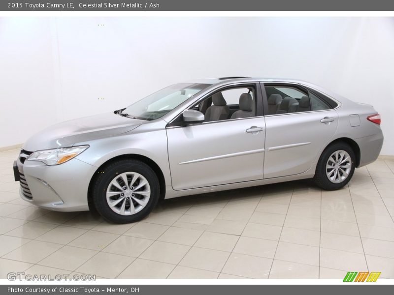 Front 3/4 View of 2015 Camry LE