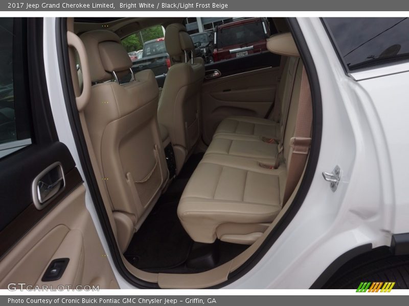 Bright White / Black/Light Frost Beige 2017 Jeep Grand Cherokee Limited
