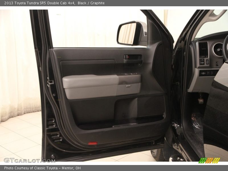 Black / Graphite 2013 Toyota Tundra SR5 Double Cab 4x4