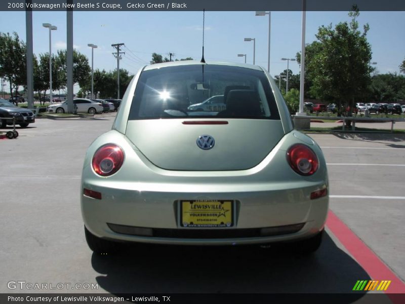 Gecko Green / Black 2008 Volkswagen New Beetle S Coupe