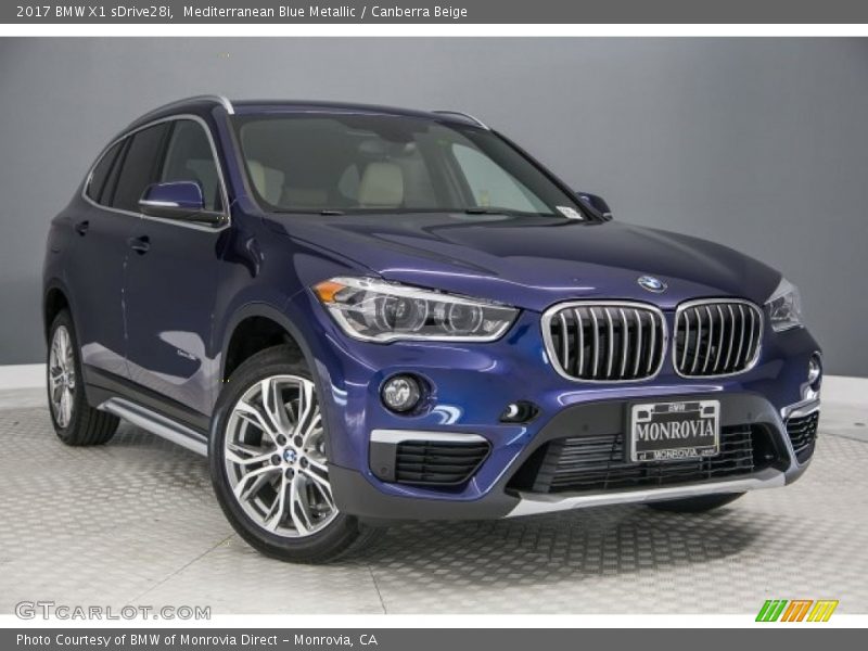 Front 3/4 View of 2017 X1 sDrive28i