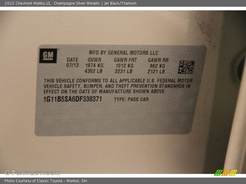 Champagne Silver Metallic / Jet Black/Titanium 2013 Chevrolet Malibu LS