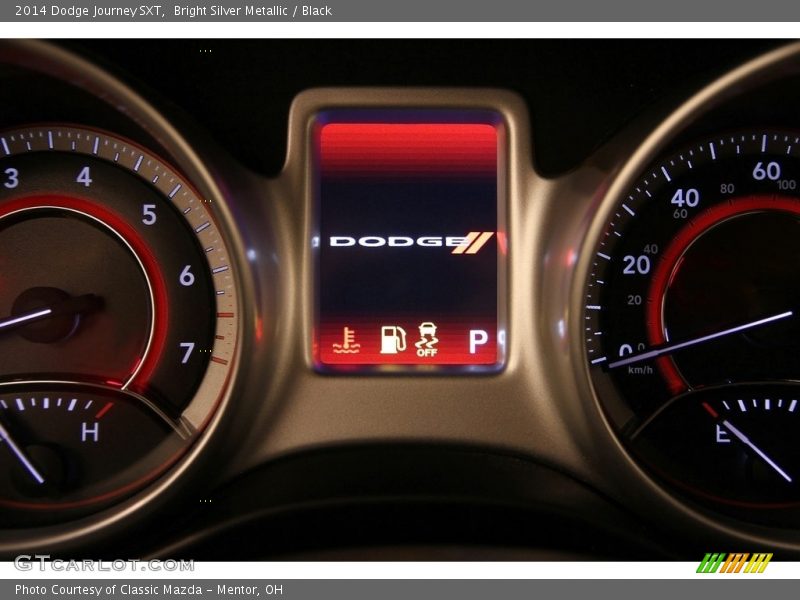 Bright Silver Metallic / Black 2014 Dodge Journey SXT