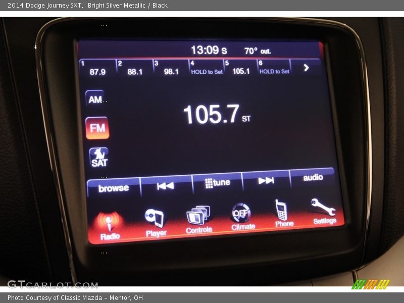 Bright Silver Metallic / Black 2014 Dodge Journey SXT