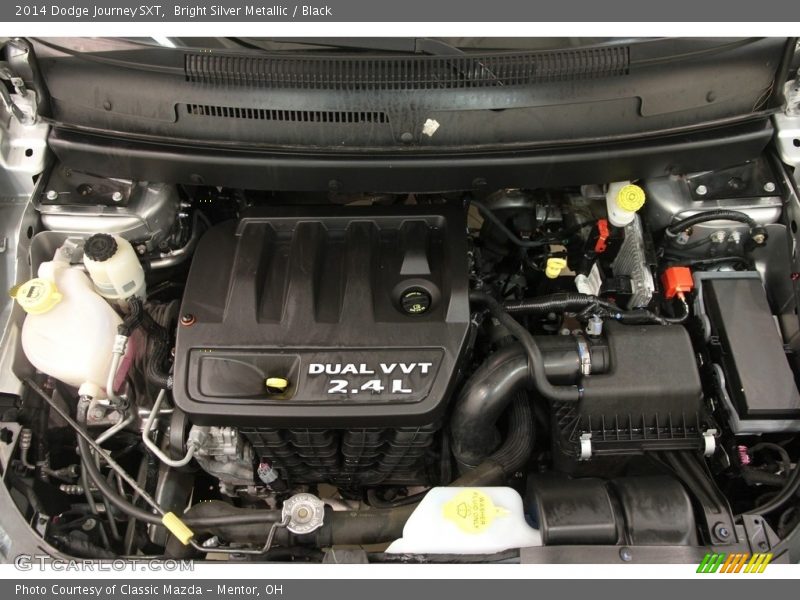 Bright Silver Metallic / Black 2014 Dodge Journey SXT
