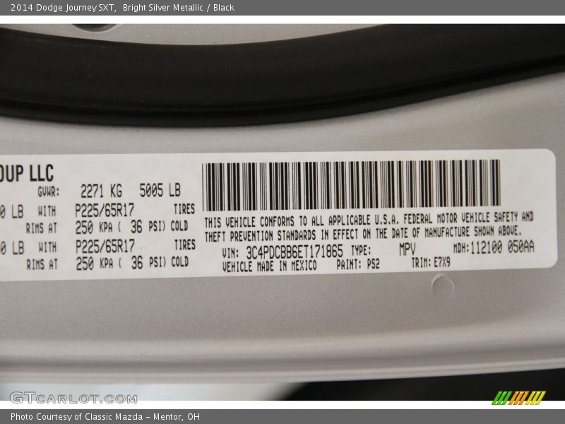 Bright Silver Metallic / Black 2014 Dodge Journey SXT