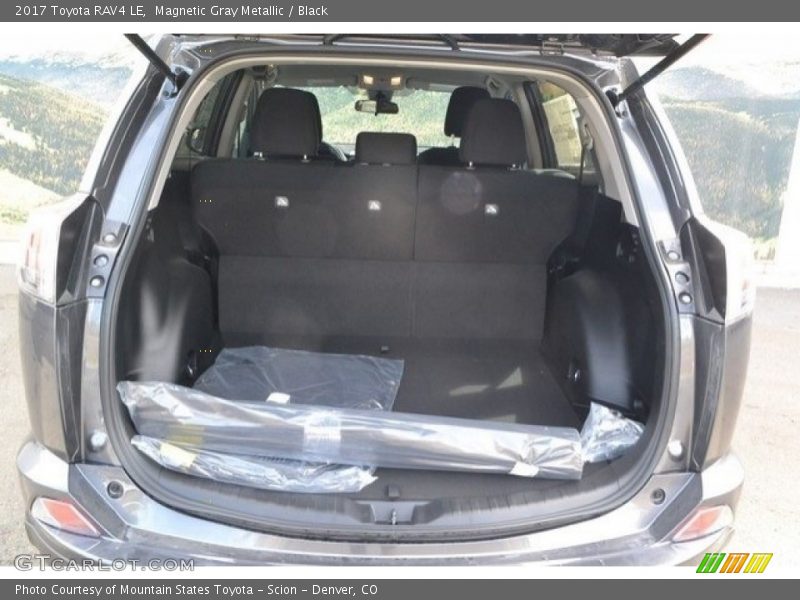 Magnetic Gray Metallic / Black 2017 Toyota RAV4 LE