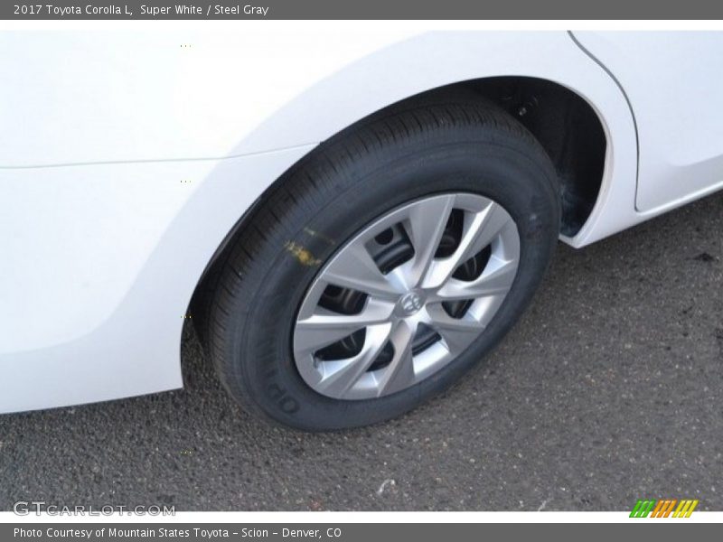 Super White / Steel Gray 2017 Toyota Corolla L