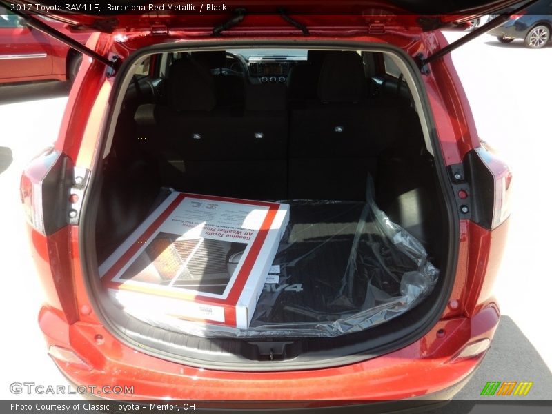 Barcelona Red Metallic / Black 2017 Toyota RAV4 LE