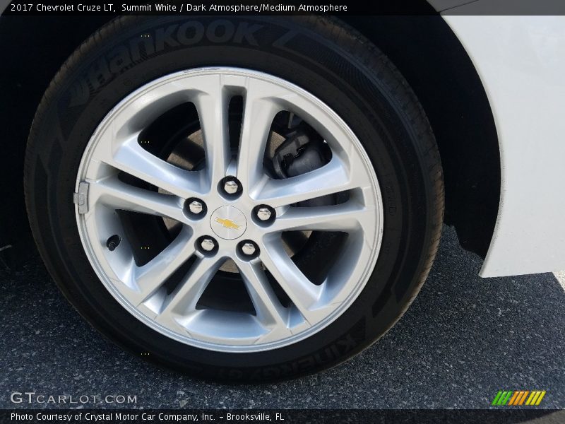 Summit White / Dark Atmosphere/Medium Atmosphere 2017 Chevrolet Cruze LT