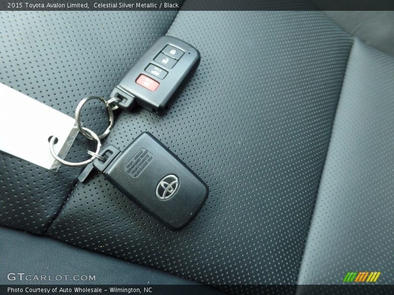 Celestial Silver Metallic / Black 2015 Toyota Avalon Limited