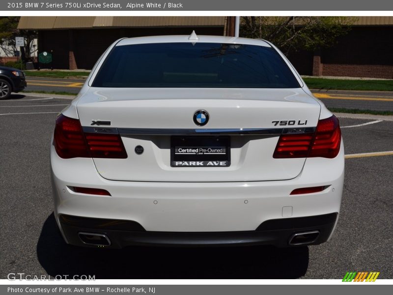Alpine White / Black 2015 BMW 7 Series 750Li xDrive Sedan