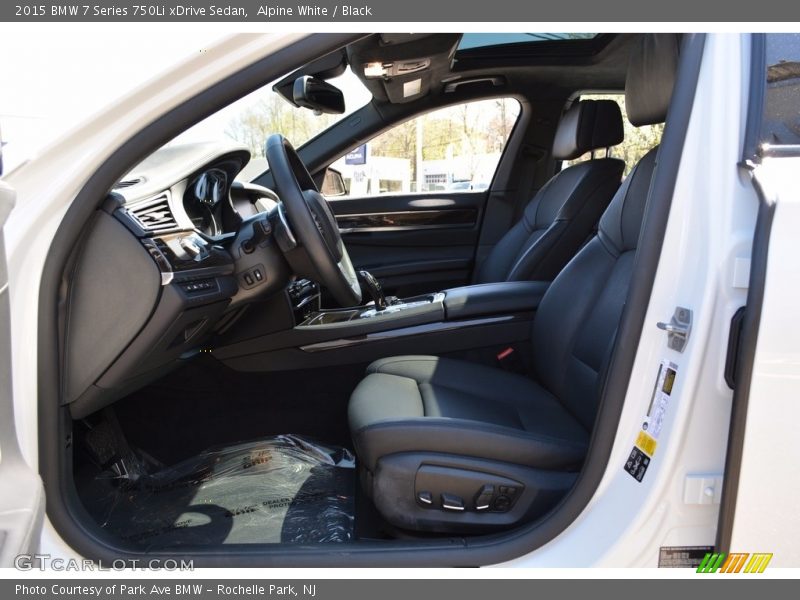 Alpine White / Black 2015 BMW 7 Series 750Li xDrive Sedan