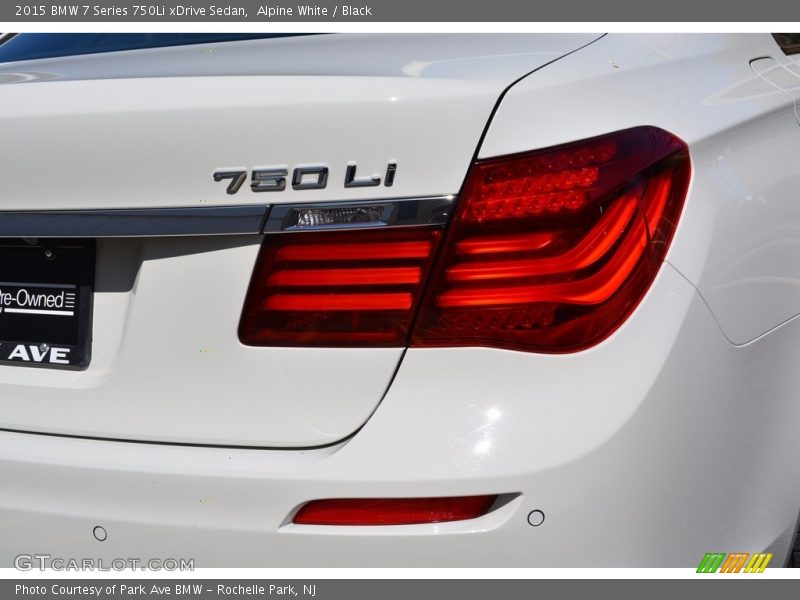 Alpine White / Black 2015 BMW 7 Series 750Li xDrive Sedan