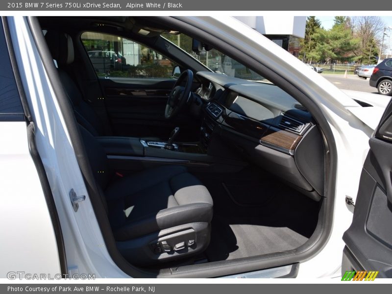 Alpine White / Black 2015 BMW 7 Series 750Li xDrive Sedan
