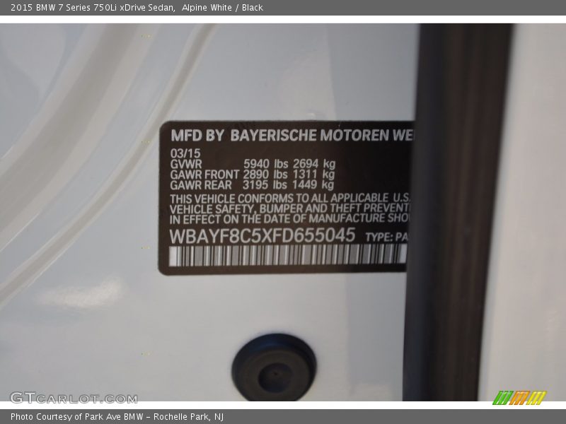 Alpine White / Black 2015 BMW 7 Series 750Li xDrive Sedan