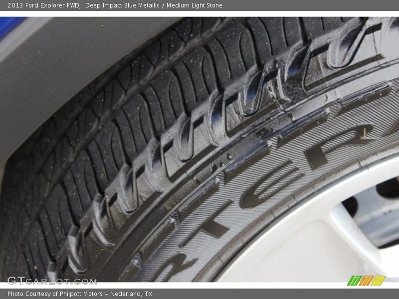 Deep Impact Blue Metallic / Medium Light Stone 2013 Ford Explorer FWD