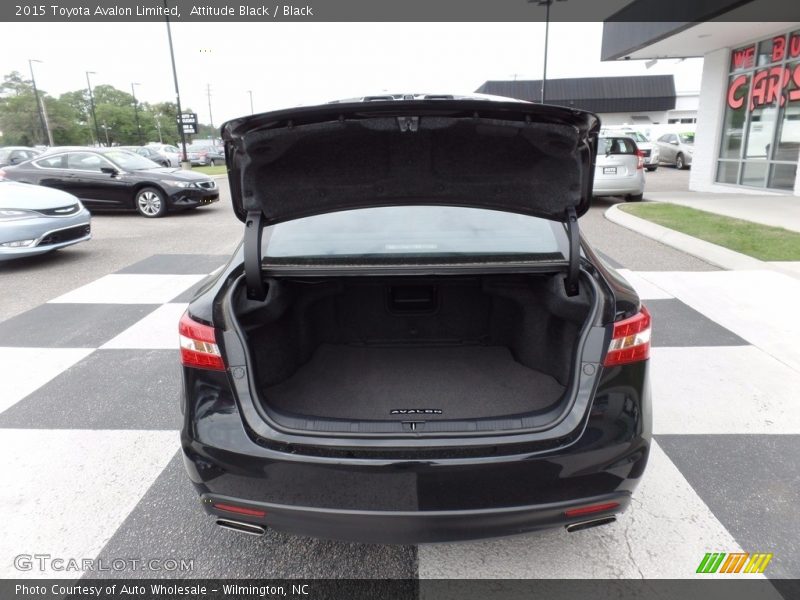 Attitude Black / Black 2015 Toyota Avalon Limited