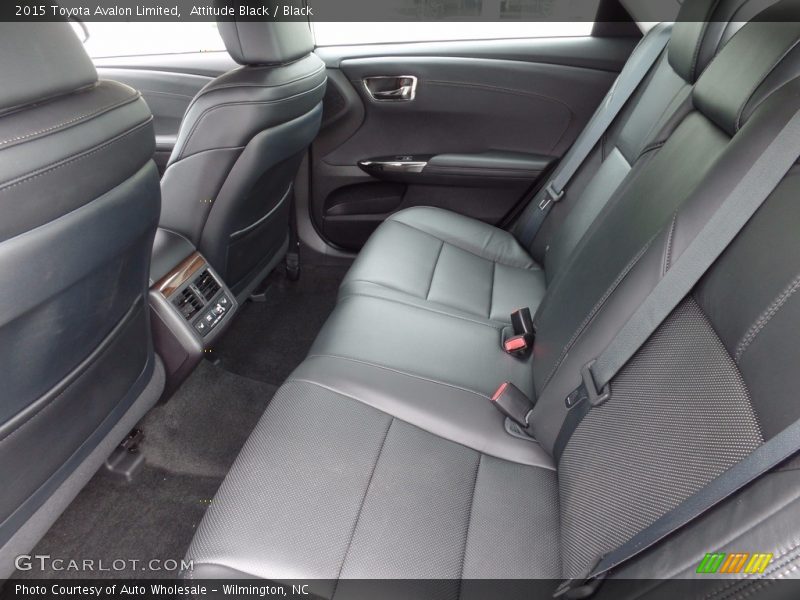 Attitude Black / Black 2015 Toyota Avalon Limited